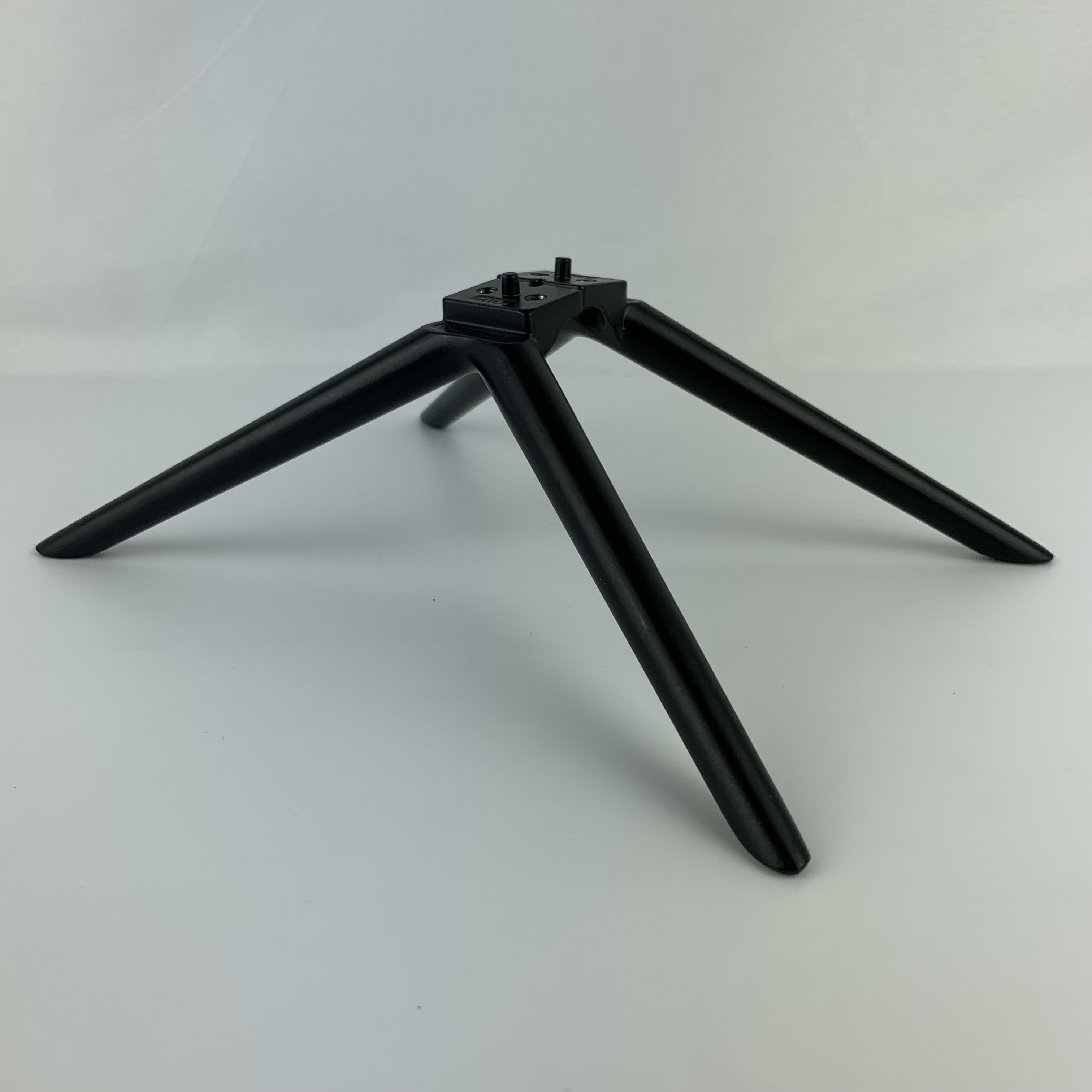 ONN 100012585 Stand Legs With Screws Ld4263-wj30-01 for sale