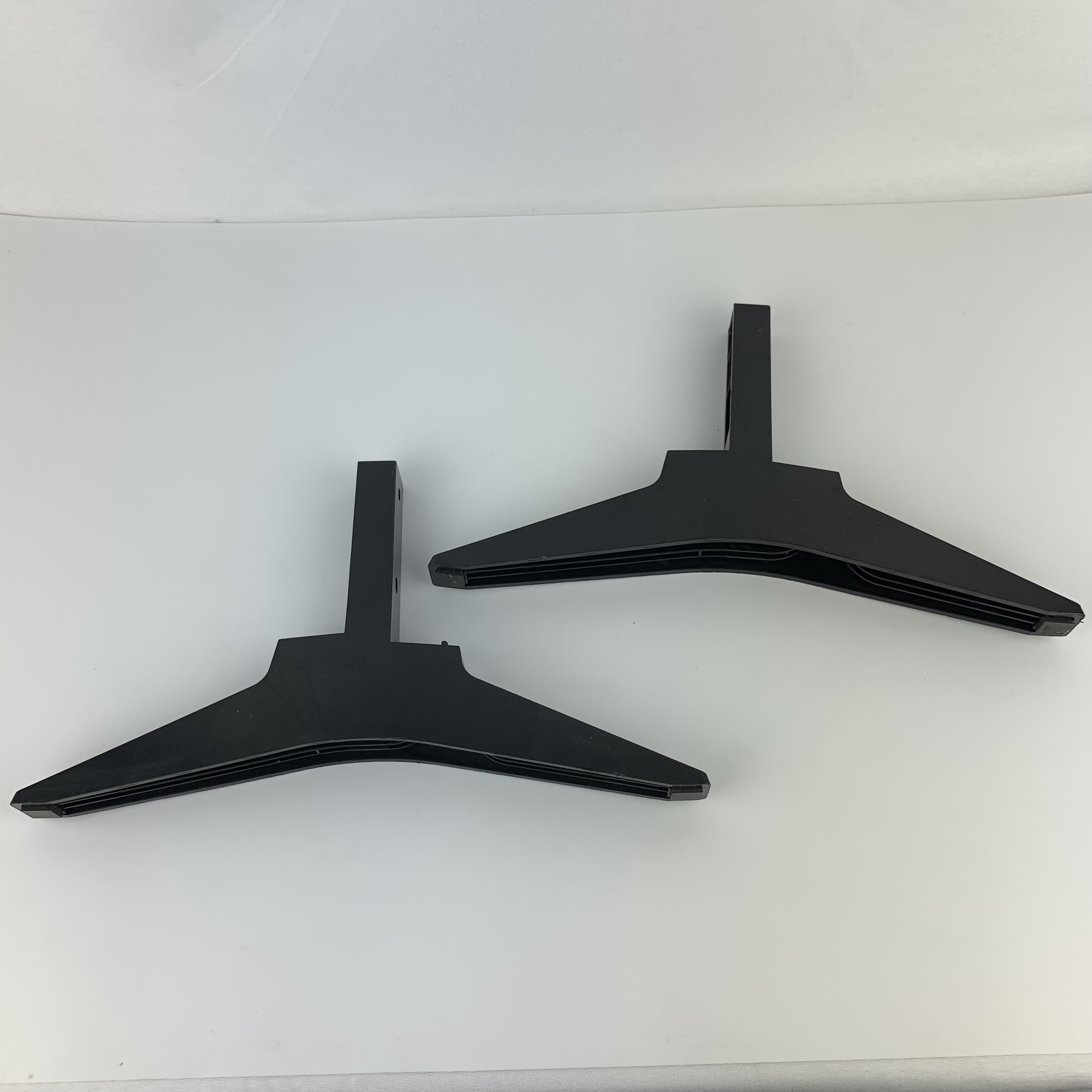 Ricambio supporto TV Sanyo FW65R70F per viti FW65R70F incluse - Foto 4 di 9