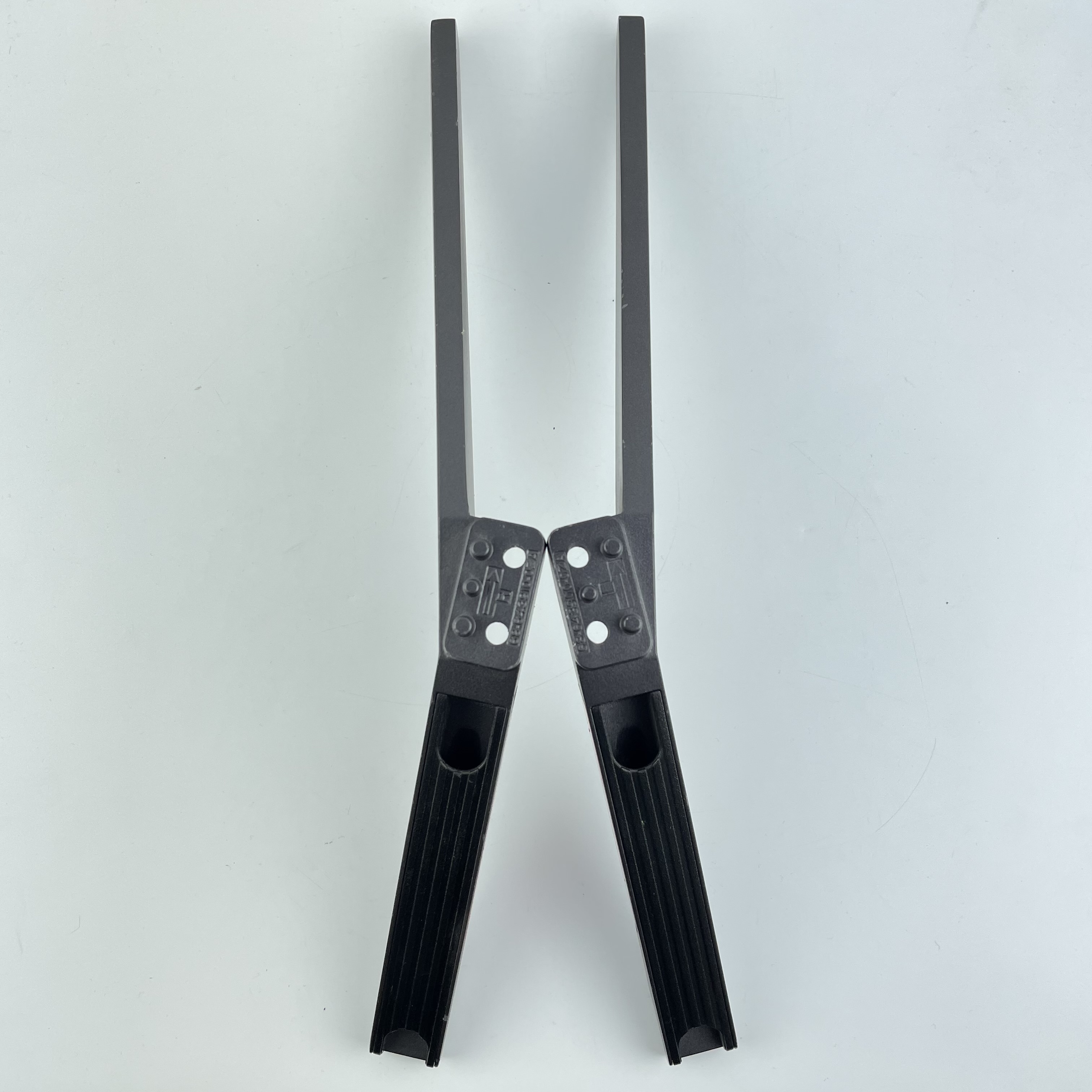 Used Original TCL 68-643910-0ZA 68643900-0ZA TV Stand Pair Legs Base - Afbeelding 4 van 6